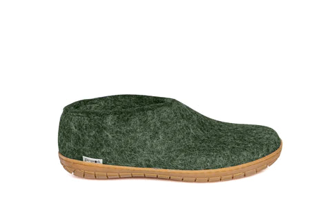100% pure and natural wool with a sole of natural rubber Forest Color Glerups