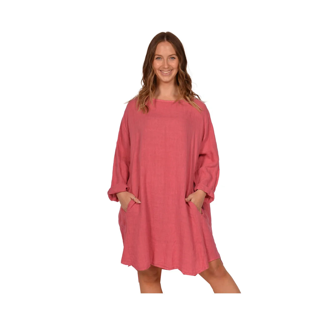 Catherine Lily Whites ladies clothing for spring and summer featuring a long tunic style dress
