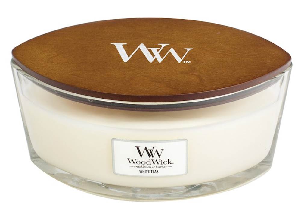 Woodwick scented candles allows you to enjoy the crackle of a fire from the comfort of your own home with your favourite scent of white teak.