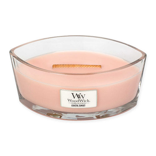 Woodwick scented candles allows you to enjoy the crackle of a fire from the comfort of your own home with your favourite scent of costal sunset..