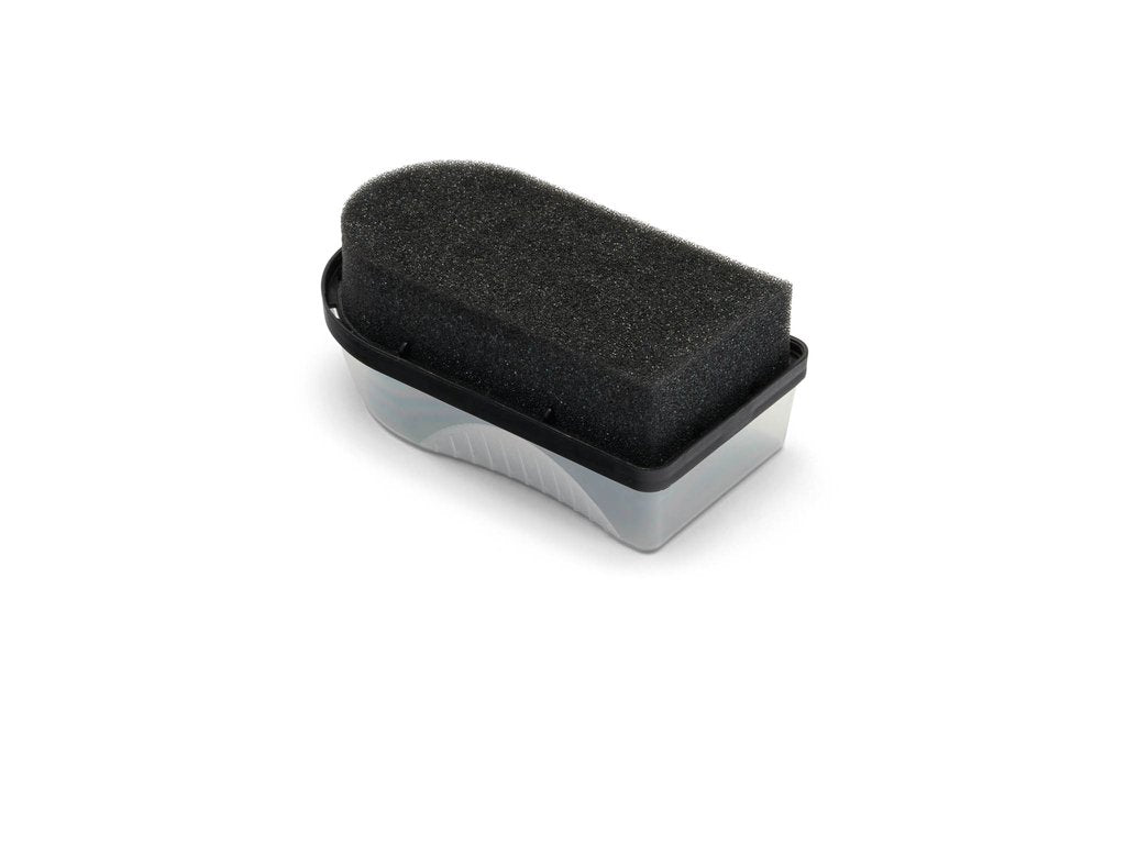 Blundstone polishing pad to clean and polish your boots and shoes