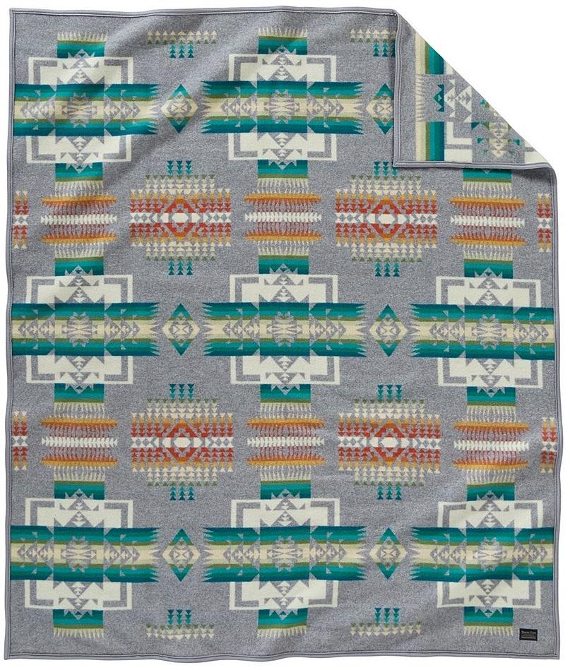 twin size reversible Pendleton wool blanket in grey with a bold arrowhead design