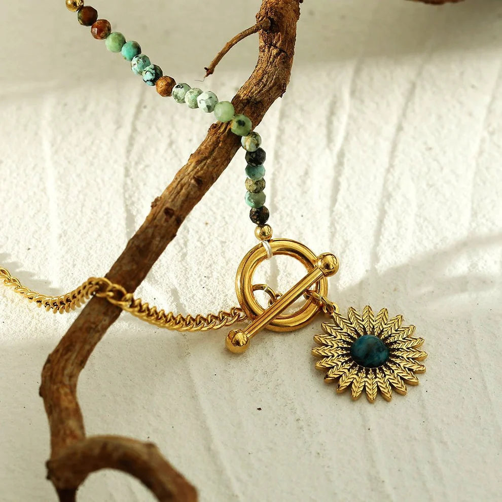McKENZIE Gold and Green Stone Sun Necklace with Toggle Clasp 