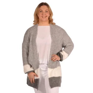 38% acrylic 32% polyester 18% lana; Colour Block Cardigan 