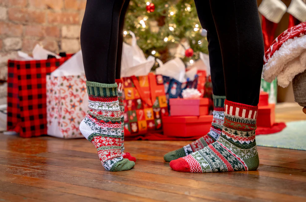  Toasty Warm Yuletide Crew Solmate Socks With Beautiful Iconic Print 