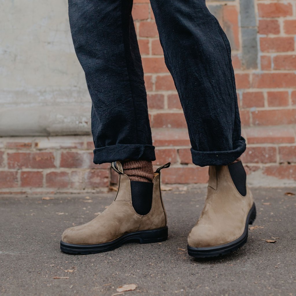 Unisex nubuck suede blundstone style 1941 water-resistant boot.