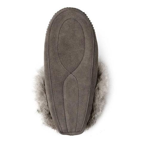 Manitobah mukluk ladies grey moccasin with beaded design and grey fir trim