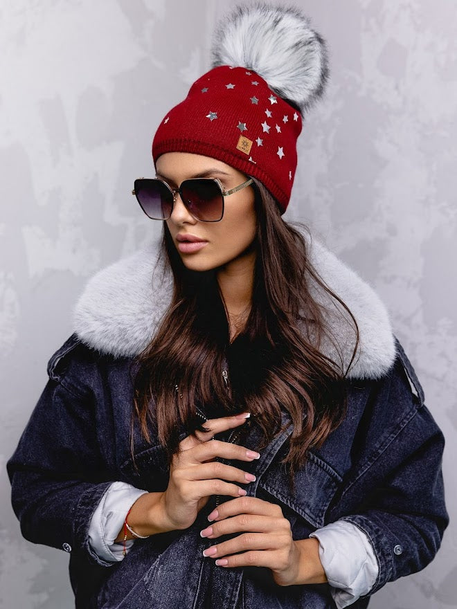  Woolk winter hat with large pom pom 