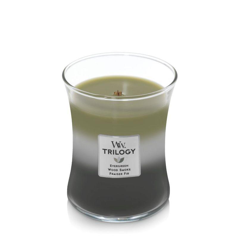  Woodwick scented candles allows you to enjoy the crackle of a fire from the comfort of your own home with your favourite scent of forest retreat.